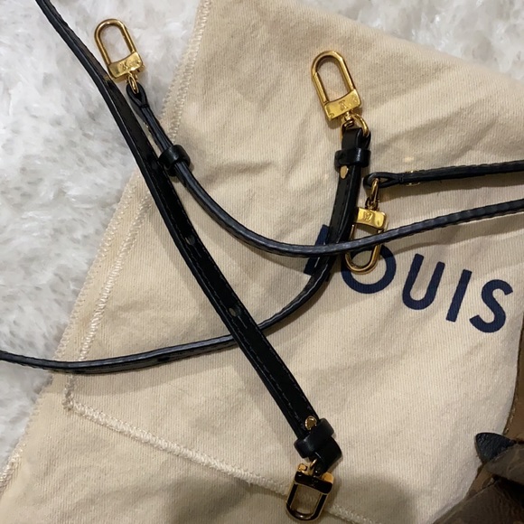 Louis Vuitton Palm Springs Backpack - Picture 8 of 8